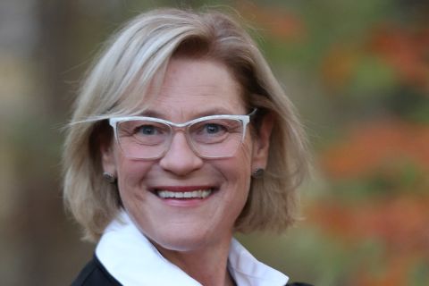 Barbara Niess-May headshot.